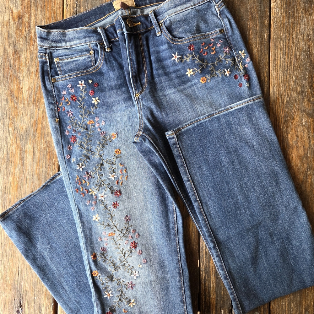 Driftwood Straight-Leg Jeans with Floral Embroidery Women's Size 30
